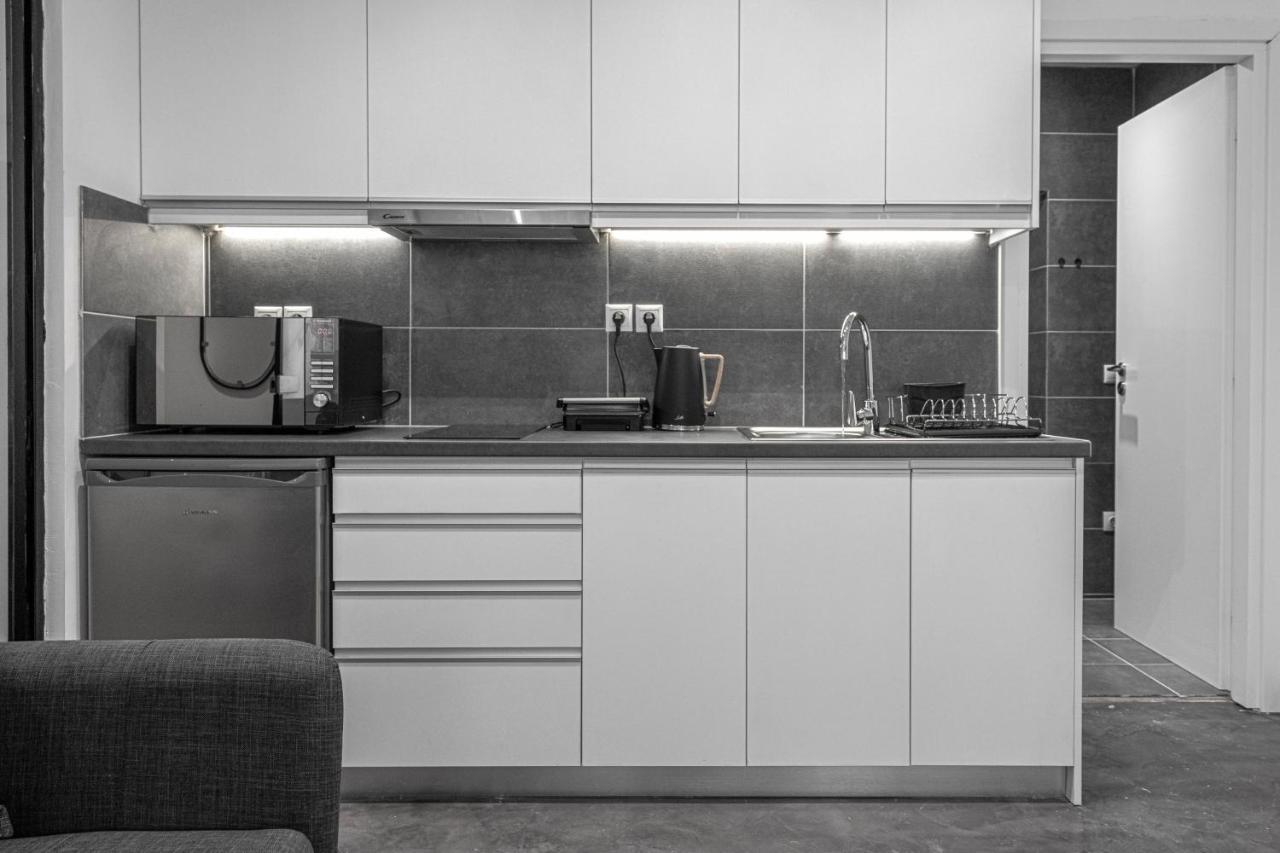 Phaedrus Living: City Center Luxury Flat Loukianou Atény Exteriér fotografie